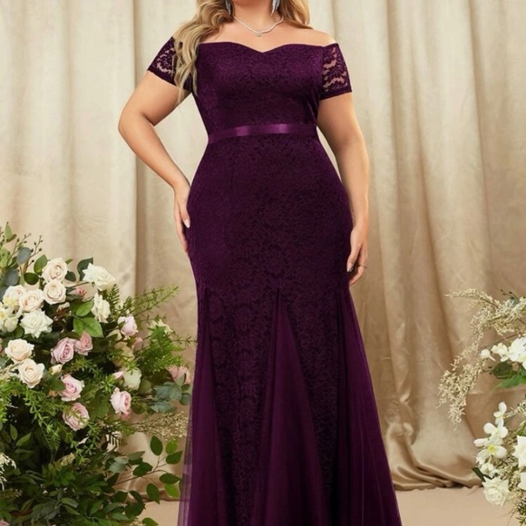 Beautiful elegant party dress​​ - Picture 3 of 11